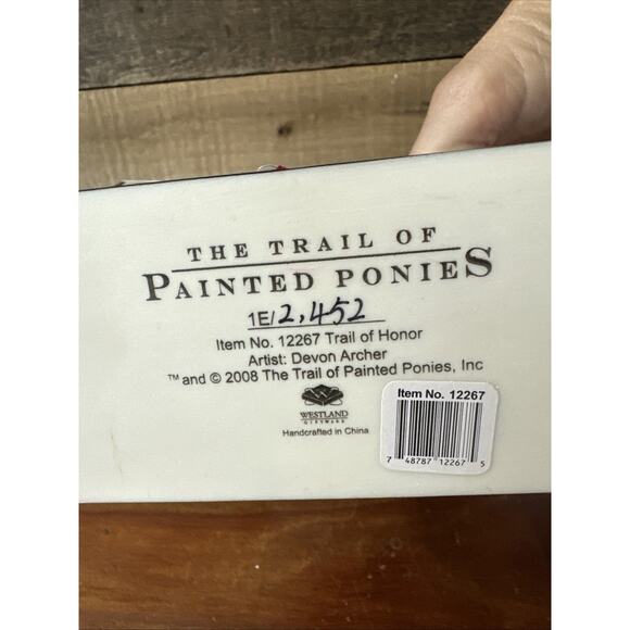 Trail of Painted Ponies Figurine Trail of Honor 1E/2452 In Box - Picture 6 of 7